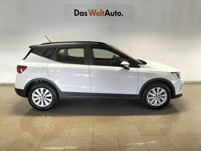 Usado Seat Arona Style 115 CV (84 kW) 2025 Blanco SUV