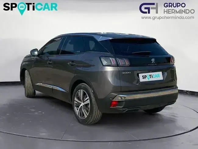 Usado Peugeot 3008 Allure 225 CV (165 kW) 2023 Gris SUV