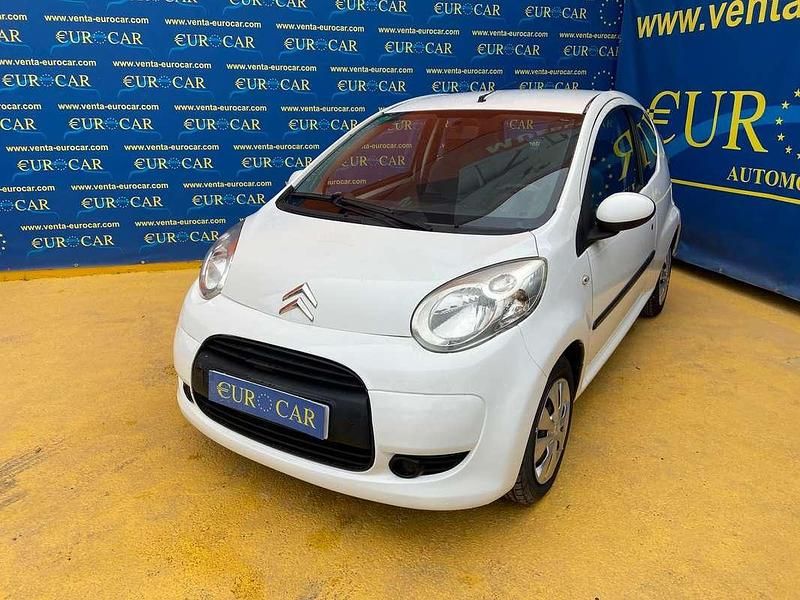 Usado Citroën C1 Attraction 68 CV (50 kW) 2011 Blanco Utilitario