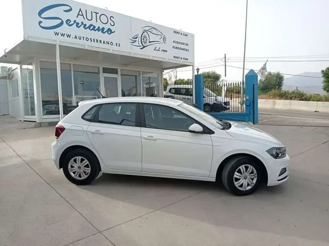 Usado VW Polo Edition 80 CV (58 kW) 2021 Blanco Utilitario