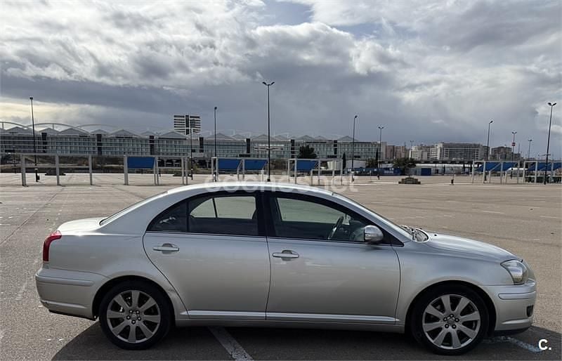 Gris / plata Usado 2007 Toyota Avensis Sol Berlina | 3500 € (Buen precio) - Imagen 1/4