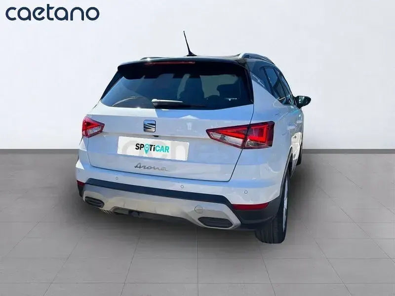 Usado Seat Arona XCELLENCE 110 CV (80 kW) 2022 Blanco SUV