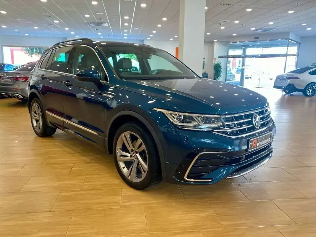 Usado VW Tiguan R-line 150 CV (110 kW) 2021 Azul SUV
