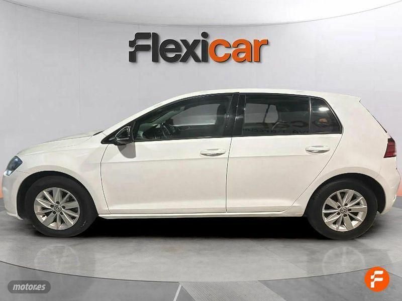 Usado VW Golf VII Advance 110 CV (80 kW) 2017 Blanco Berlina