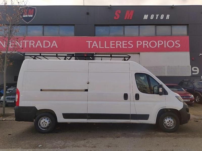 Usado Peugeot Boxer 140 CV (102 kW) 2019 Blanco Van