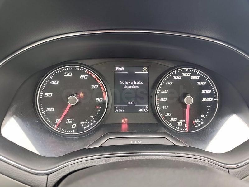Usado Seat Ibiza Style 95 CV (69 kW) 2018 Gris / plata Utilitario