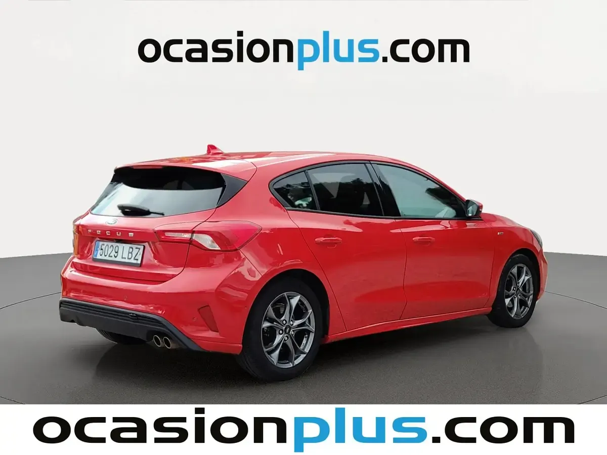Usado Ford Focus ST-Line 125 CV (91 kW) 2019 Rojo Utilitario