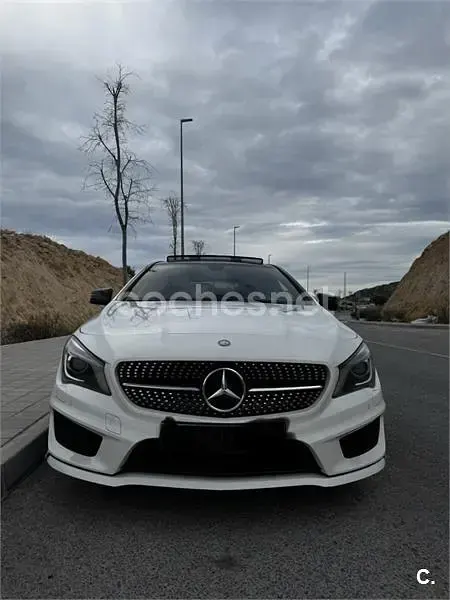 Usado Mercedes CLA200 AMG line 136 CV (100 kW) 2014 Blanco Berlina