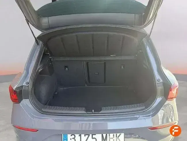 Usado Cupra Leon 150 CV (110 kW) 2023 Gris Berlina