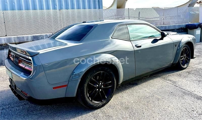 Usado Dodge Challenger SXT 303 CV (222 kW) 2023 Gris / plata Coupe
