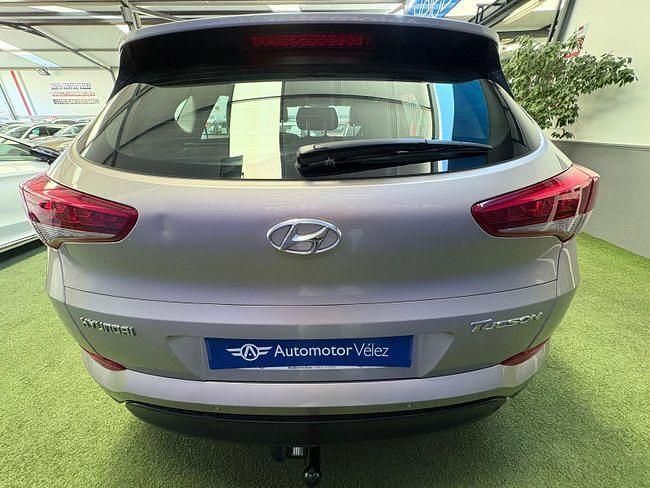 Usado Hyundai Tucson 116 CV (85 kW) 2017 Gris SUV