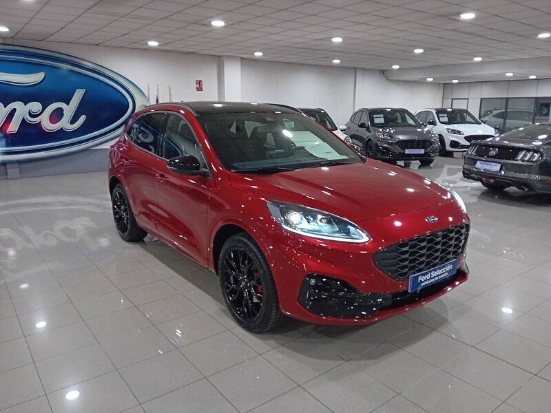 Rojo Usado 2022 Ford Kuga ST-Line X SUV | 29.600 € (Un poco caro) - Imagen 1/4