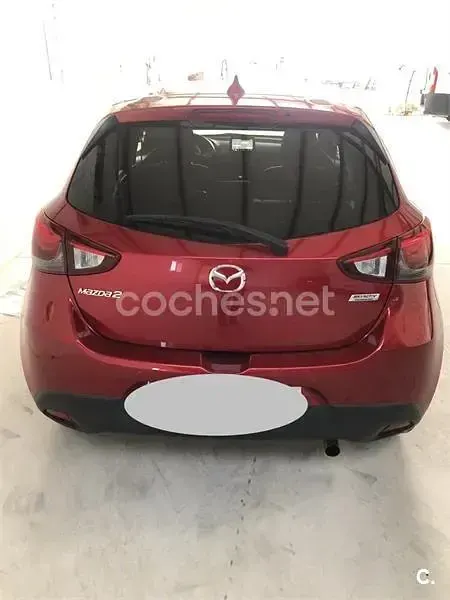 Usado Mazda 2 Edition 90 CV (66 kW) 2019 Rojo Berlina