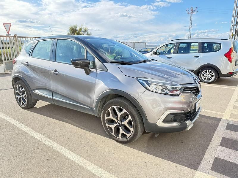 Gris / plata Usado 2018 Renault Captur Zen SUV | 11.990 € (Precio justo) - Imagen 1/3