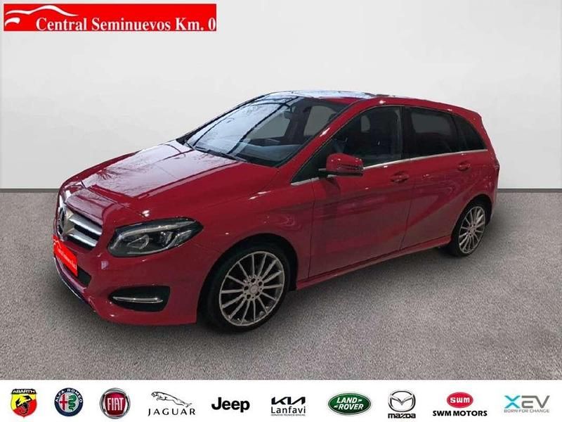 Usado Mercedes B180 109 CV (80 kW) 2015 Rojo Monovolumen