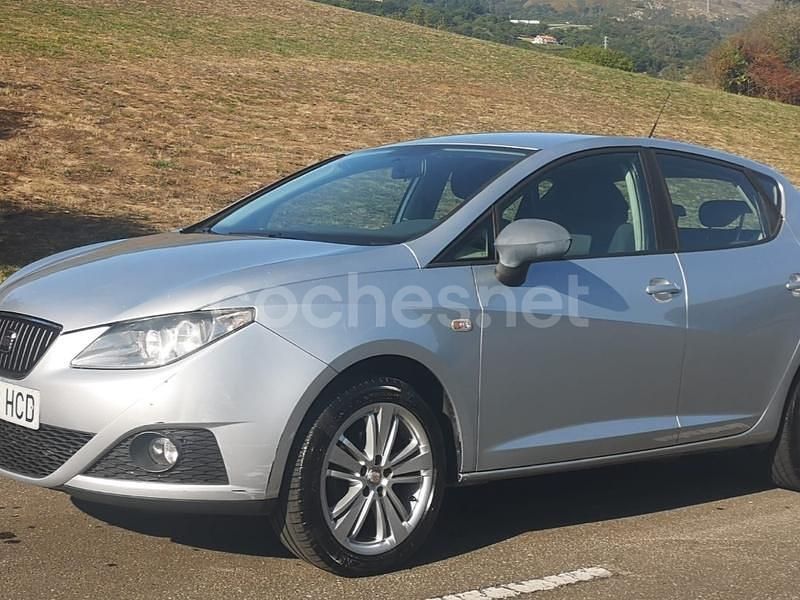 Gris / plata Usado 2011 Seat Ibiza Style Berlina | 6390 € (Precio justo) - Imagen 1/4