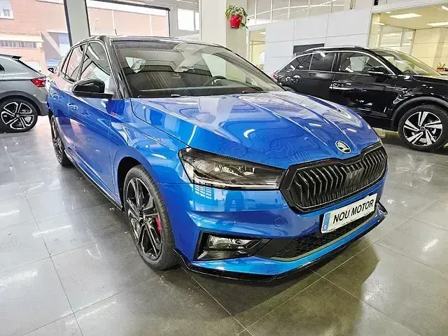 Nuevo Skoda Fabia 177 CV (130 kW) 2026 Azul Utilitario