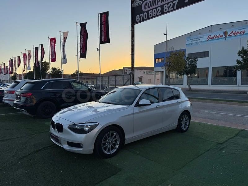 Käytetty BMW 116 Efficient Dynamics 116 HP (85 kW) 2012 Valkoinen Viistoperä