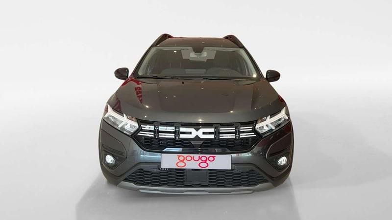 Usado Dacia Jogger Extreme 140 CV (102 kW) 2023 Gris Monovolumen