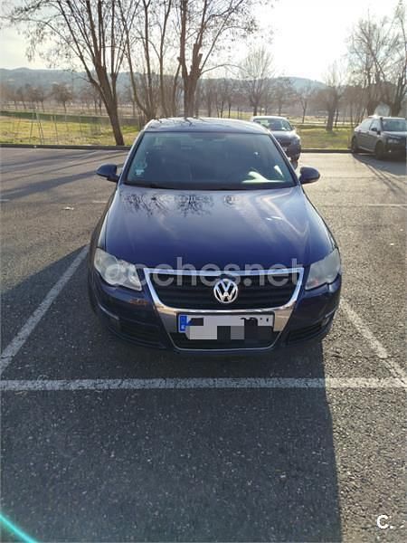 Usado VW Passat Highline 140 CV (102 kW) 2008 Azul Berlina