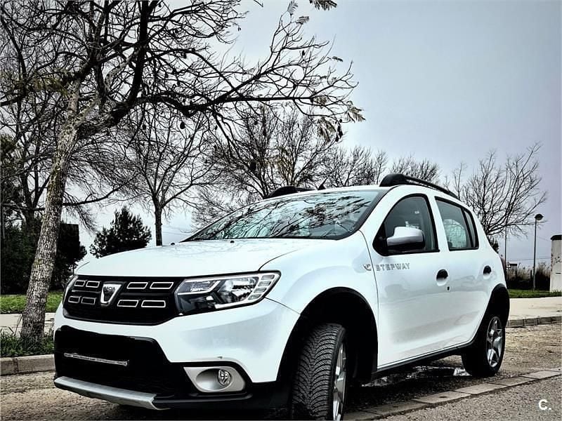 Usado Dacia Sandero Essentiel 90 CV (66 kW) 2019 Blanco Berlina
