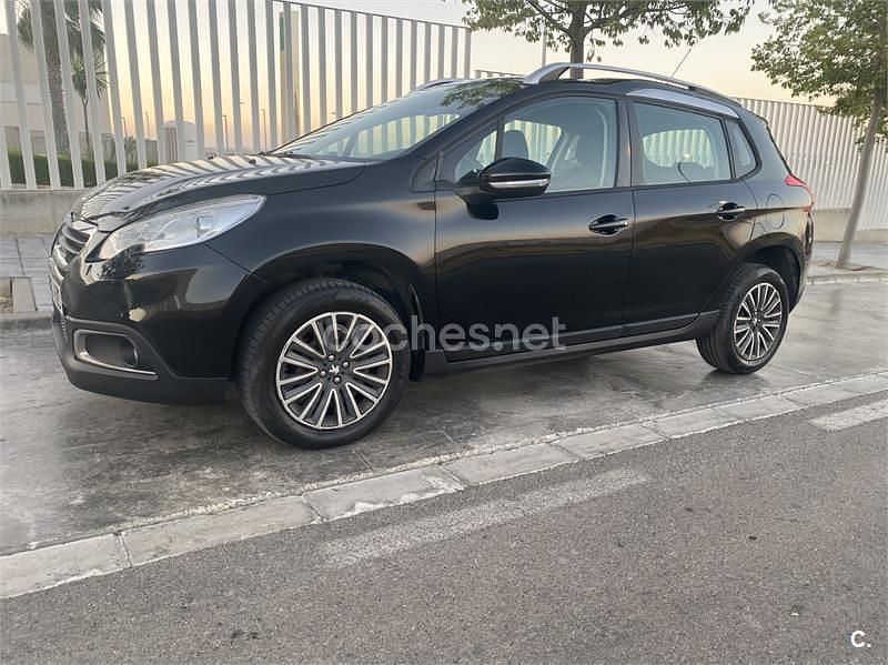 Negro Usado 2014 Peugeot 2008 Active SUV | 6800 € (Buen precio) - Imagen 1/4