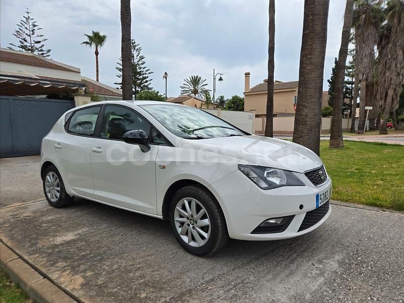 Blanco Usado 2016 Seat Ibiza Reference Berlina | 8500 € (Precio justo) - Imagen 1/4