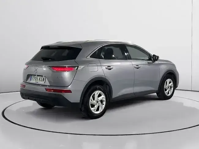 Usado DS Automobiles DS7 Crossback Be Chic 130 CV (95 kW) 2019 Gris SUV