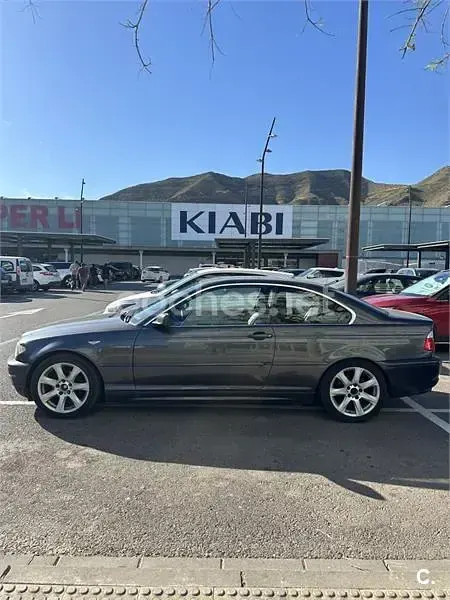 Usado BMW 318 143 CV (105 kW) 2005 Negro Berlina