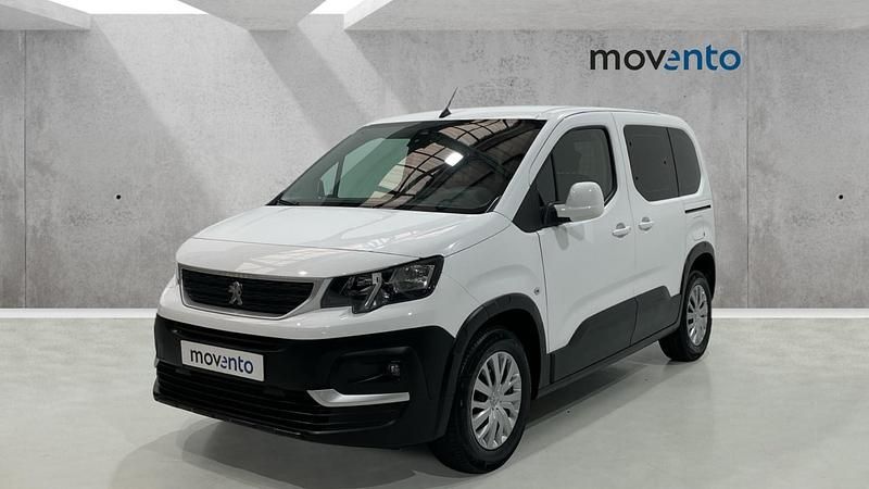 Usado Peugeot Rifter Active 100 CV (73 kW) 2021 Blanco Monovolumen