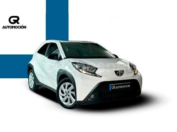 Blanco Usado 2022 Toyota Aygo Utilitario | 11.990 € (Precio justo) - Imagen 1/4