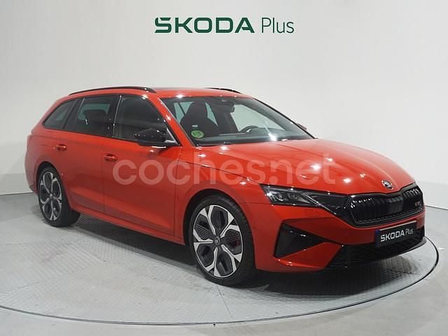 Rojo Nuevo 2025 Skoda Octavia RS Familiar | 42.800 € (Precio justo) - Imagen 1/4