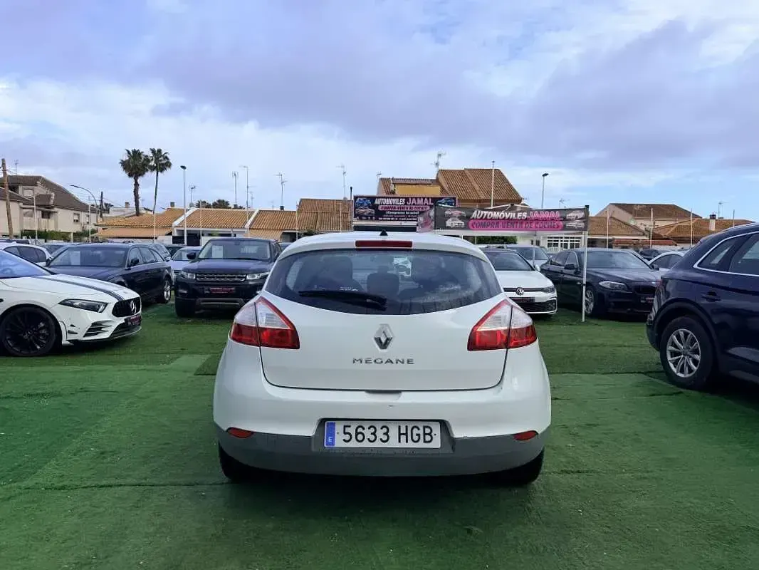 Usado Renault Mégane Dynamique 110 CV (80 kW) 2011 Utilitario