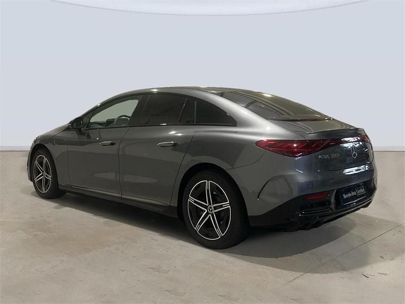 Nuevo Mercedes EQE350 AMG 235 kW (320 CV) 2025 Gris selenita Berlina