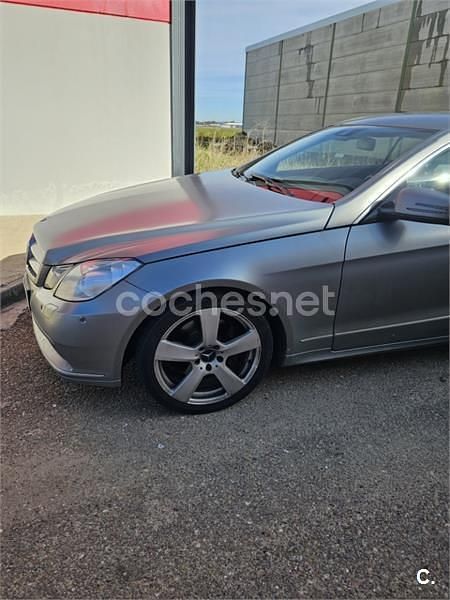 Usado Mercedes E250 204 CV (150 kW) 2011 Gris / plata Coupe