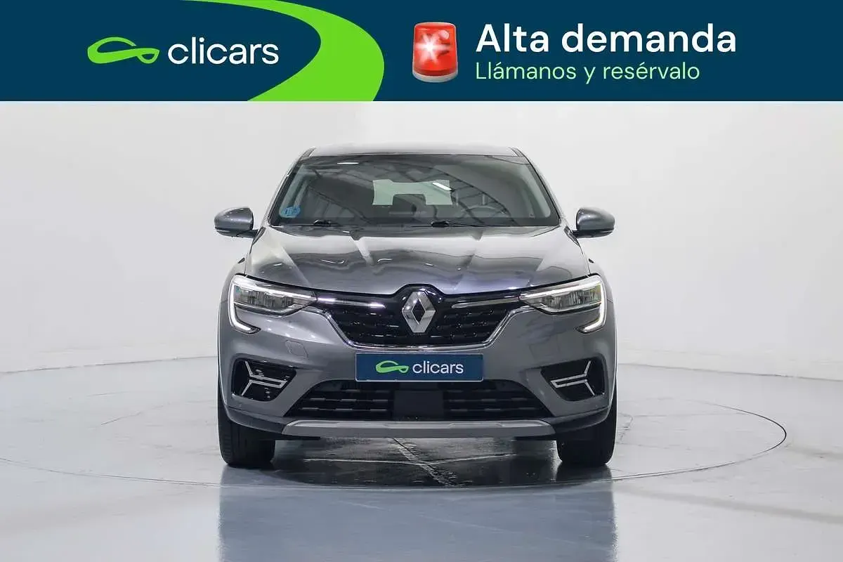 Usado Renault Arkana Techno 140 CV (102 kW) 2023 Gris SUV