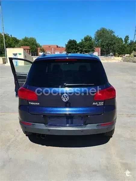 Usado VW Tiguan Business 140 CV (102 kW) 2013 Azul SUV