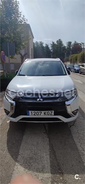Blanco Usado 2018 Mitsubishi Outlander P-HEV SUV | 17.300 € (Buen precio) - Imagen 1/4