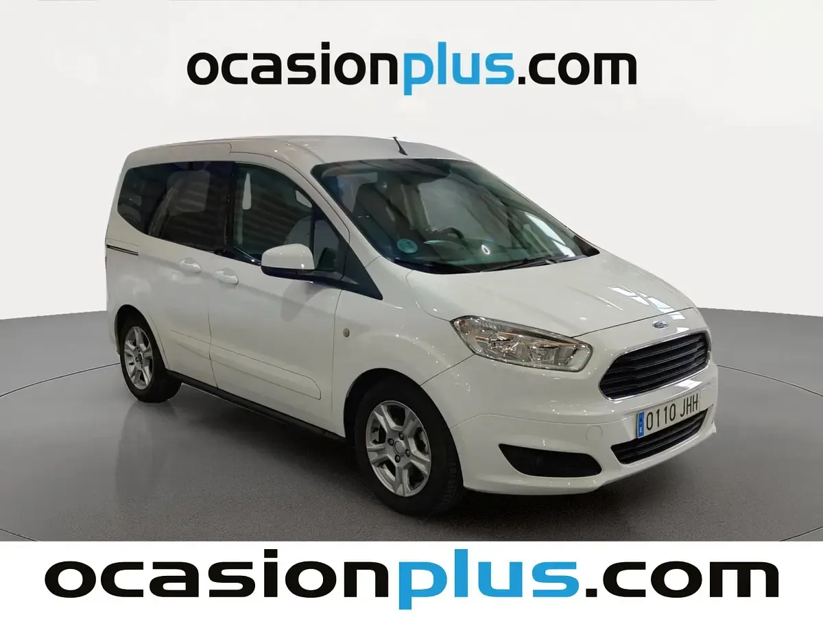 Usado Ford Tourneo Courier Trend 100 CV (73 kW) 2015 Monovolumen