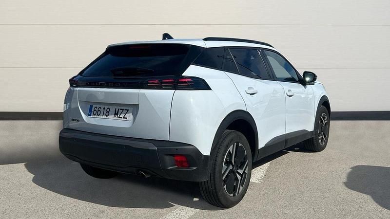 Usado Peugeot 2008 Allure 100 CV (73 kW) 2025 Blanco SUV