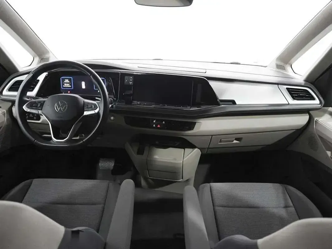 Usado VW Multivan 150 CV (110 kW) 2025 Negro Monovolumen