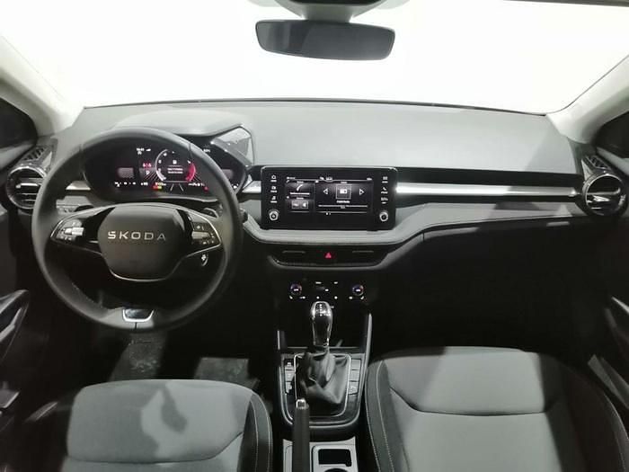 Usado Skoda Fabia Selection 115 CV (84 kW) 2025 Blanco Utilitario