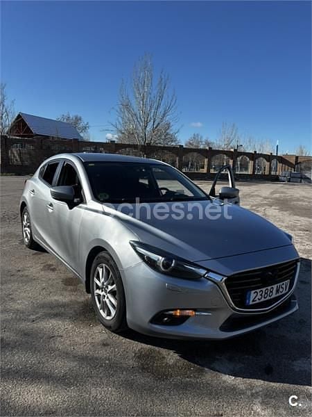 Usado Mazda 3 100 CV (73 kW) 2017 Gris / plata Berlina
