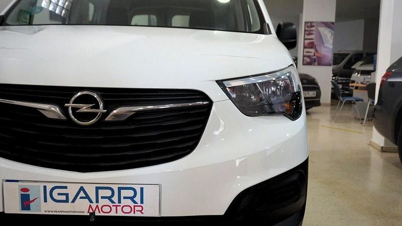 Usado Opel Combo 100 CV (73 kW) 2020 Blanco Monovolumen