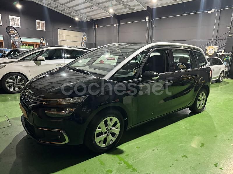 Usado Citroën C4 SpaceTourer Shine 130 CV (95 kW) 2022 Negro Monovolumen