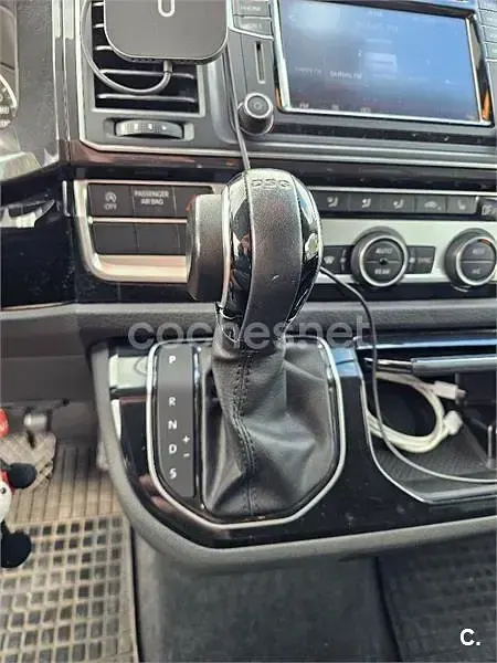Usado VW Multivan 204 CV (150 kW) 2017 Marrón Monovolumen