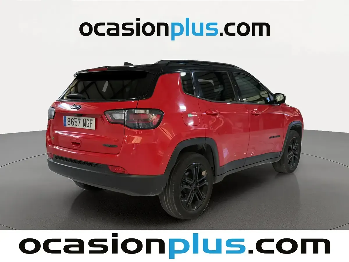 Usado Jeep Compass Night Eagle 130 CV (95 kW) 2023 Rojo SUV