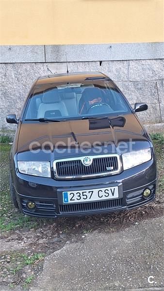 Usado Skoda Fabia RS 130 CV (95 kW) 2004 Negro Berlina