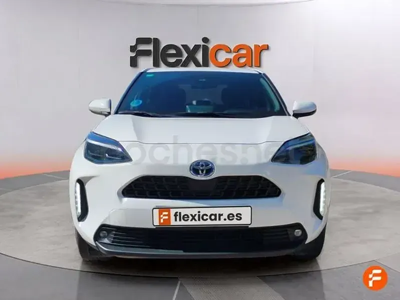 Usado Toyota Yaris Cross Active 116 CV (85 kW) 2022 Blanco SUV