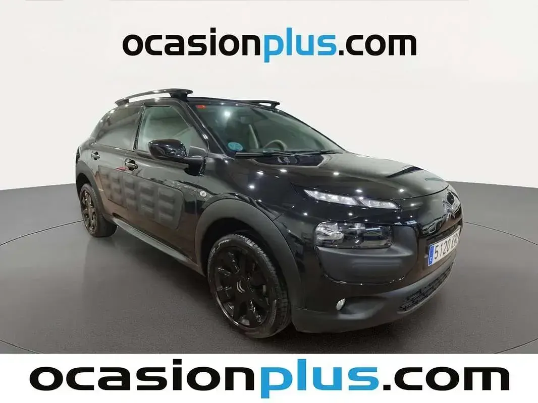 Usado Citroën C4 Cactus PureTech 110 CV (80 kW) 2017 Negro Utilitario